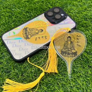 Hình ảnh lá bồ đề tâm phật được ốp sau lưng điện thoai