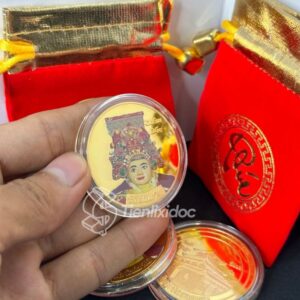 Mat-truoc-Dong-Xu-Ba-Chua-Xu-in-mau-3D-song-dong